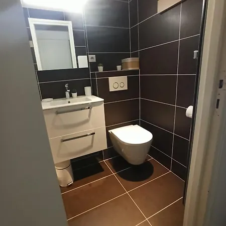 Le Cocon Des Carroz, Au Centre De La Station Et Proximite Des Pistes, 4 Pers Apartment